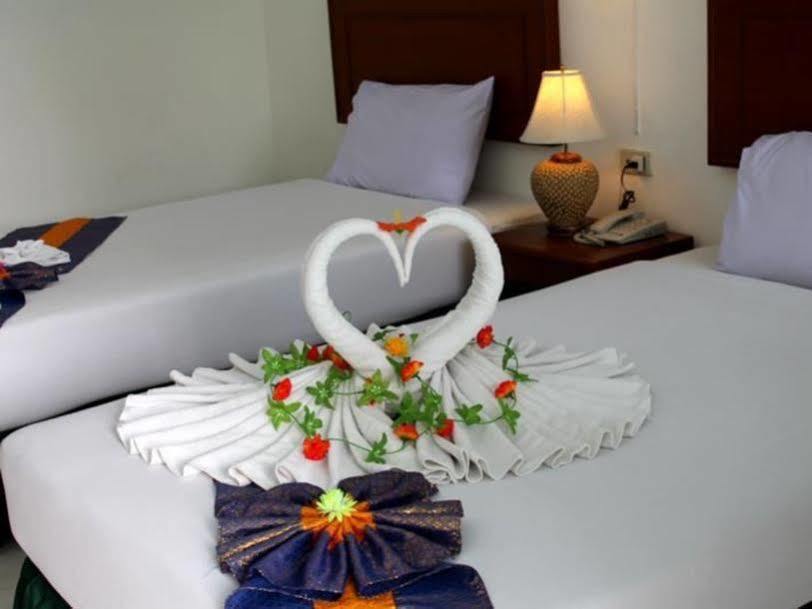 Kamala Beach Inn Phuket Extérieur photo